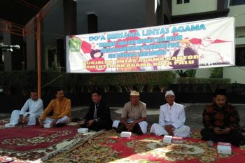 Pokjaluh gelar doa bersama lintas agama pascabencana di Sulteng