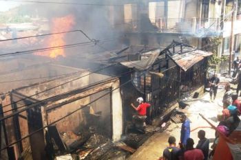 Empat unit rumah di Abepura terbakar