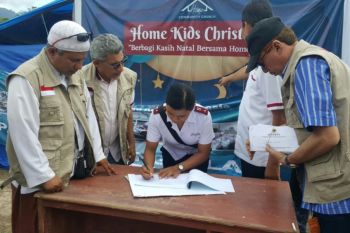Apjati santuni korban bencana di Sulteng