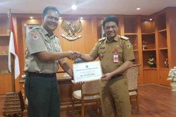 Padang Panjang serahkan bantuan kemanusiaan untuk Sulteng