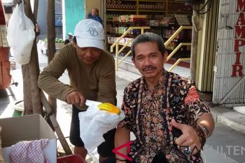 Pelayanan kesehatan bagi pengungsi Kopa Palu 24 Jam