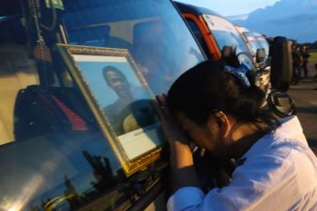 Kapolda melayat ke rumah korban penembakan Papua