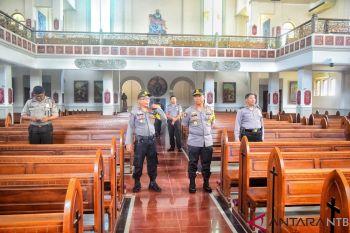 Polres Mataram berikan pengamanan perayaan Natal 2018