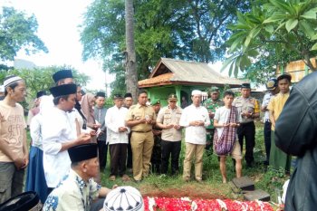 Death toll from Sunda Strait tsunami rises to 334