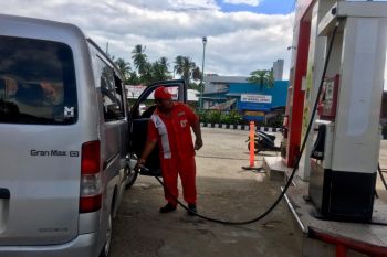 Gubernur Tidak Permasalahkan Warga mengungsi di Balai Keratun