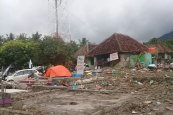Tsunami Ratakan Dua Desa di Lampung Selatan