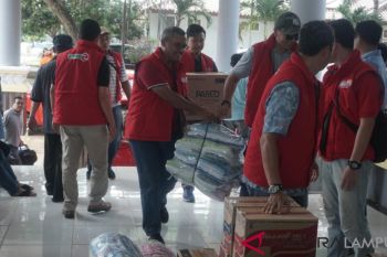 Telkomsel Salurkan Donasi Pelanggan Kepada Korban Tsunami
