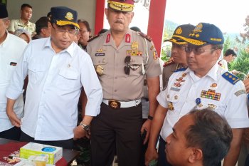 Minister carries out ramp check on tourism buses in C Java