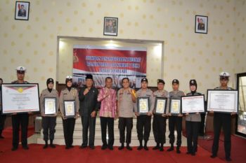 Syukuran terima penghargaan WBK