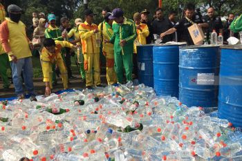 Polres Malang Kota Musnahkan Ribuan Botol Miras dan Narkoba