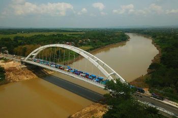 Jembatan Bengawan Solo di Bojonegoro Layak Dimanfaatkan