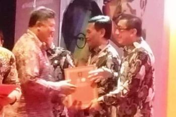 Kota Solok terima penghargaan Kota Peduli HAM