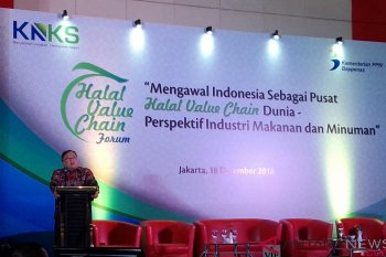 Minister promotes national halal food, beverage products exports