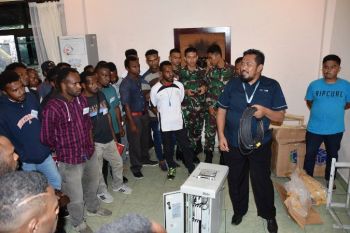 Puluhan pemuda Papua ikut pelatihan telekomunikasi