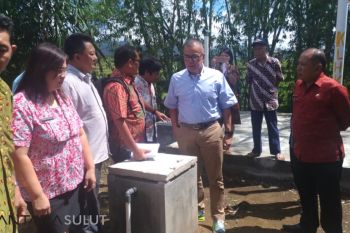 Dr. Bara Hasibuan Walewangko-Kemen LH Resmikan IPAL di Tondano