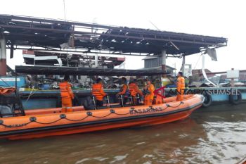 Tim Basarnas Palembang siaga di  pelabuhan penyeberangan