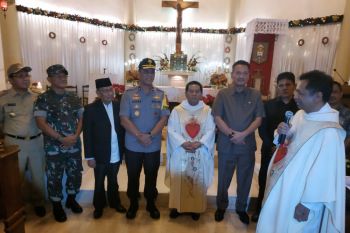 Malam Misa di Makassar renungkan peristiwa bencana