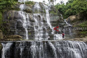 Wisata alam curug luhur Cigangsa