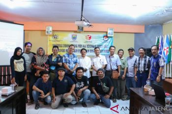 KPU Batang: Kotak suara kardus mampu menahan beban
