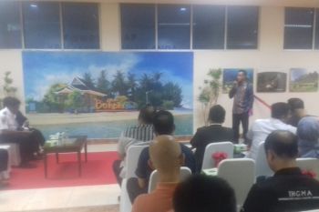 Dispar luncurkan pusat informasi wisata di Bandara Haluoleo