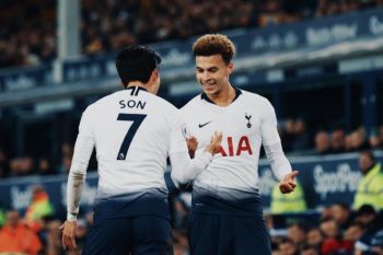 Tottenham hancurkan Everton 6-2