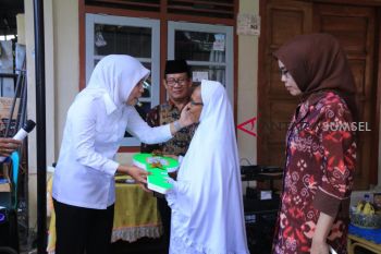 Badan amil zakat nasional targetkan 20 bedah rumah