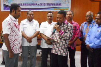 Sterilisasi Gereja Jelang Natal