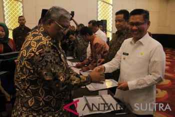Gubernur Sultra serahkan DIPA APBN