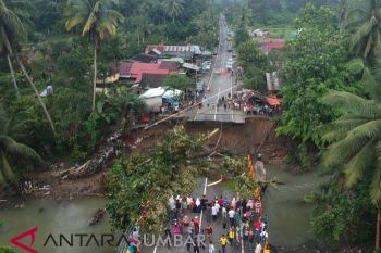 ASITA alihkan rute perjalanan wisata karena putusnya jalur Padang-Bukittinggi