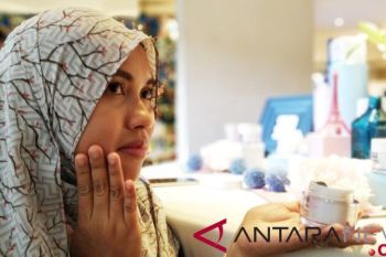 Kulit berminyak memerlukan pelembap