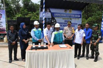 Seluruh desa di Kecamatan Gunung Timang kini menikmati listrik   24 jam