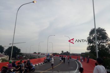 Jembatan Musi IV jadi wahana santai sore, ini tanggapan PPK