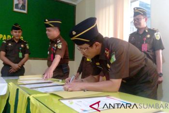 Kejari Padang menuju wilayah terbebas korupsi