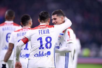 Lyon libas Monaco 3-0