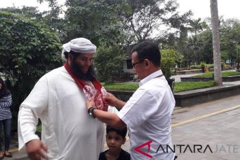 Pengunjung terakhir 2018 Candi Borobudur dapat hadiah