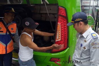 Kemenhub cek bus pariwisata di Lokawisata Baturraden (Video)