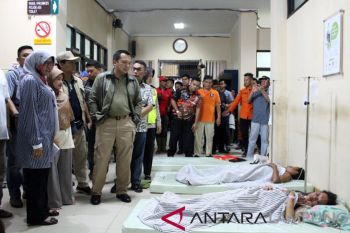 KAI Salurkan Bantuan Untuk Korban Tsunami di Lampung Selatan