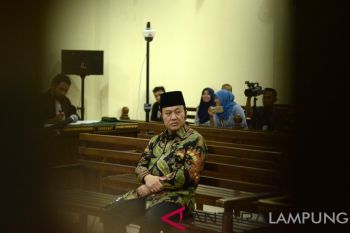 Zainudin Didakwa Dengan Pasal Pencucian Uang