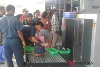 Pelabuhan Murhum Baubau uji coba penggunaan x-ray