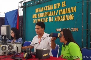 136 penghuni Lapas Wanita Semarang rekam KTP-el
