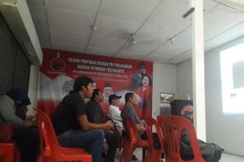 PDIP DIY gelar nobar debat capres bersama warga Yogyakarta