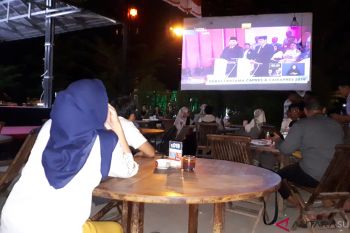 Warga Palu padati sejumlah warkop demi 'nobar' debat capres-cawapres