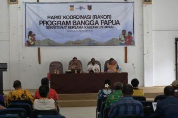2.085 ibu-ibu Paniai terima manfaat program Bangga Papua