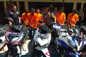 Pencuri lintas provinsi dibekuk dengan barang bukti 17 sepeda motor