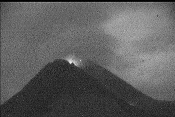 Gunung Merapi luncurkan 6 kali guguran lava pijar