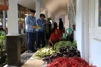 Pascainstruksi Gubernur, Bupati Banjarnegara ajak ASN beli cabai dari petani
