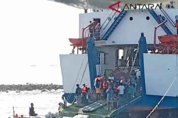 KMP Feri Sangke Palangga karam di Pulau Pasir, Nagekeo