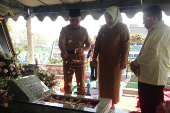 Gubernur sebut almarhum Abdulah Zainie jadi panutan bagi Kalteng