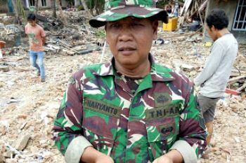 Satgas Gatam Kembalikan Uang Temuan Rp3 Juta