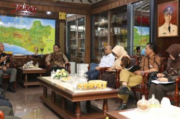 Ganjar minta KPU Jateng proteksi sistem IT